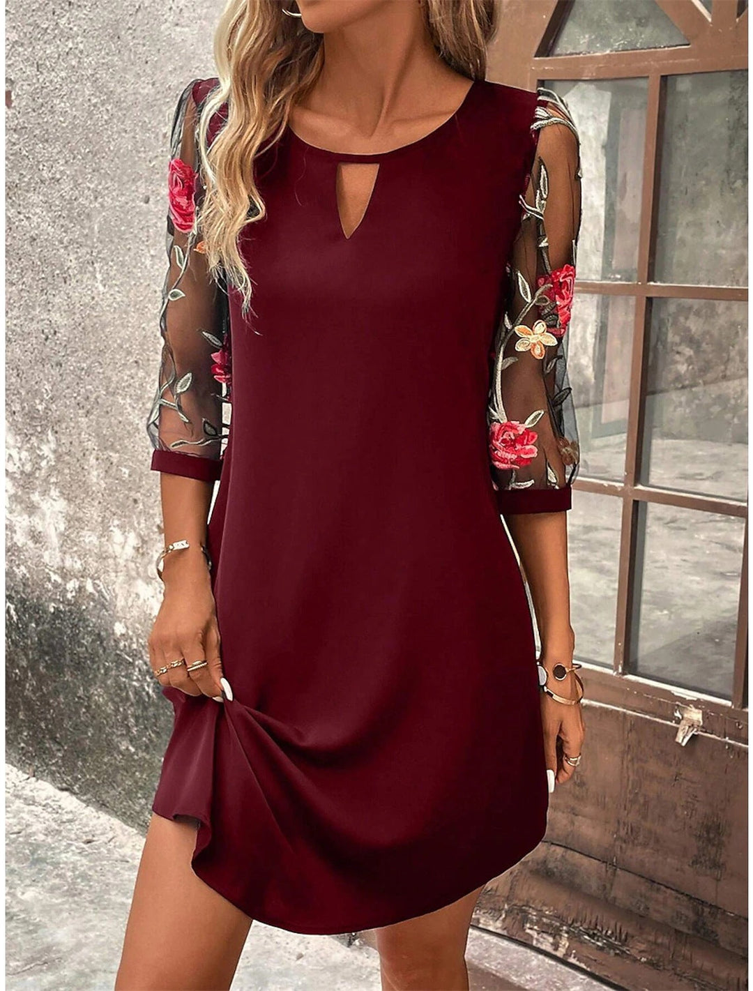 Robe élégante intemporelle pour femme | Midi